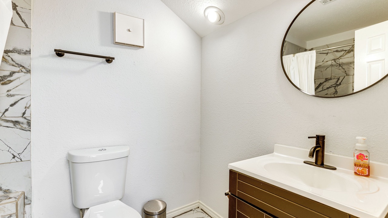 Photo of Bathroom in Bammel
