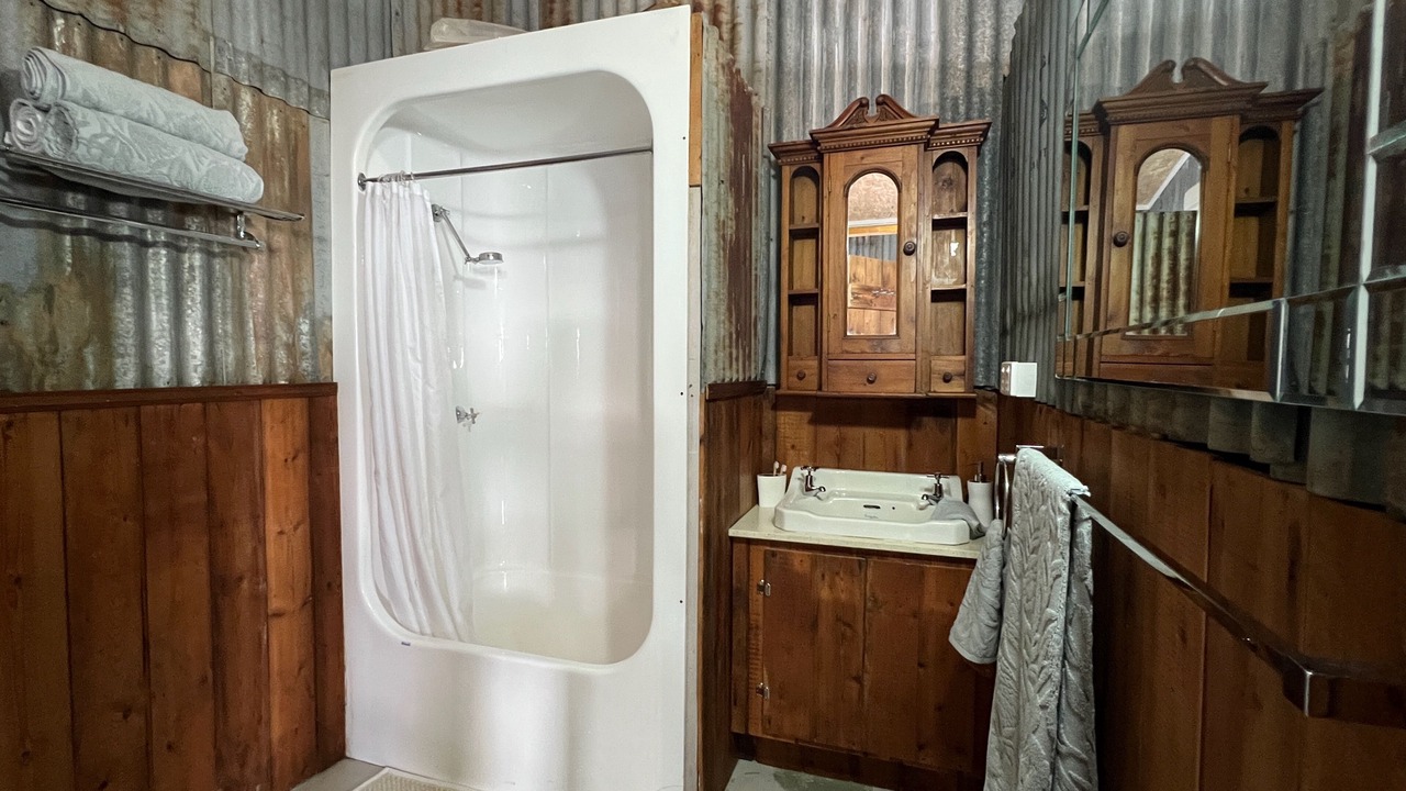 Photo of Bathroom in Numurkah