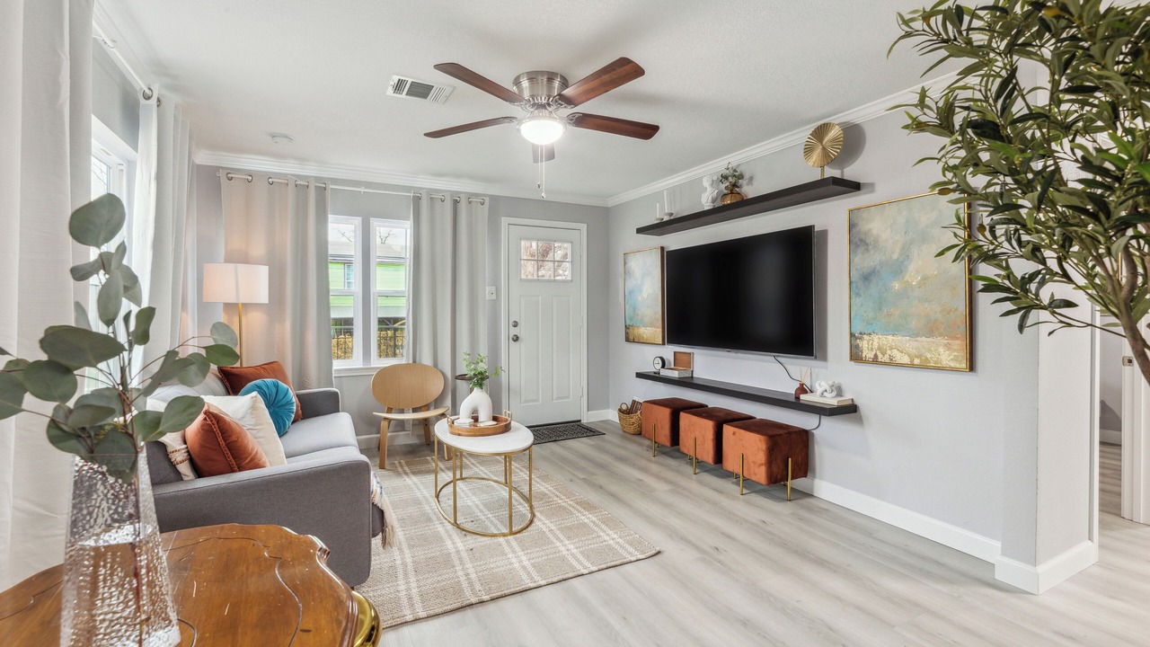 Photo of Livingroom in Chestnut
