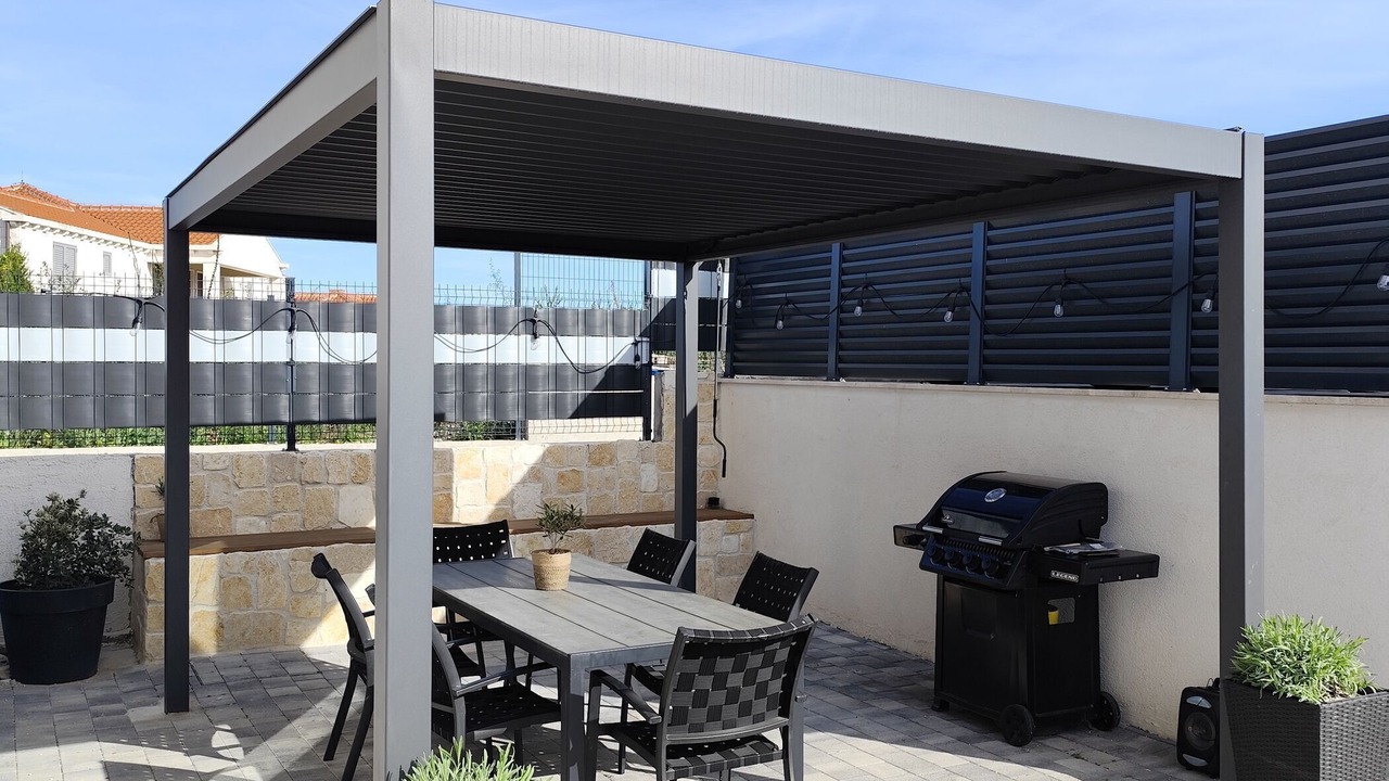 Photo of Outdoor in Sreser