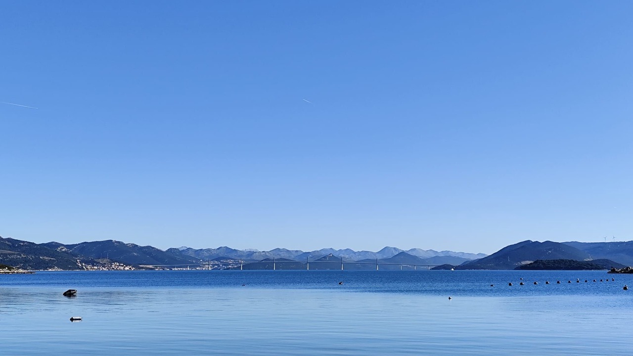 Photo of Others in Sreser