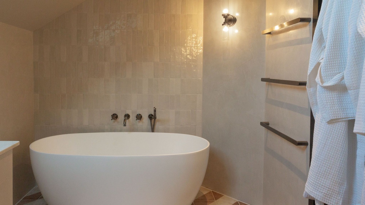 Photo of Bathroom in Appledore