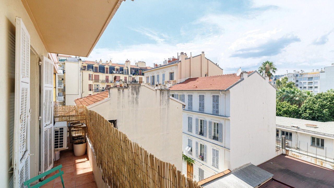 Photo of Patio Balcony in Liberation