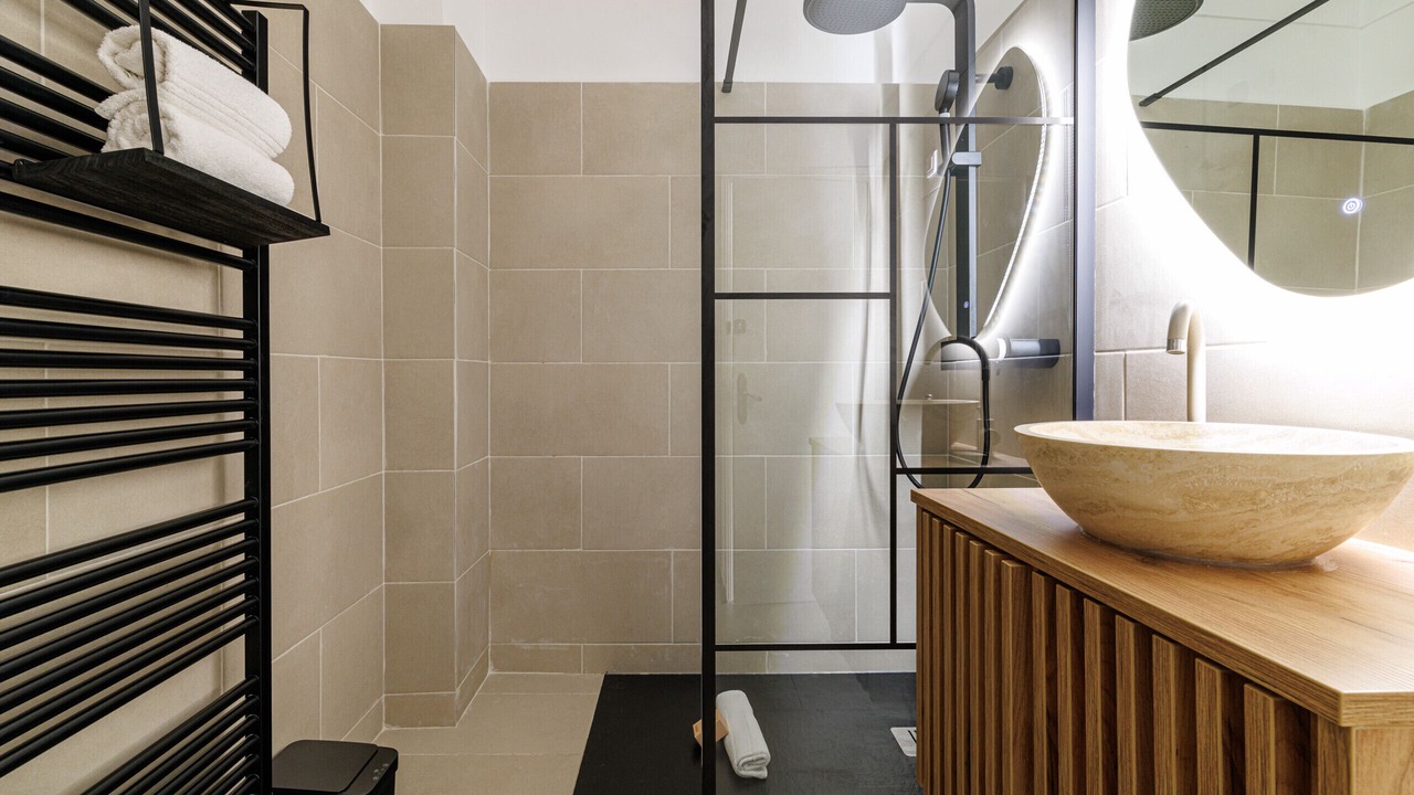 Photo of Bathroom in Liberation