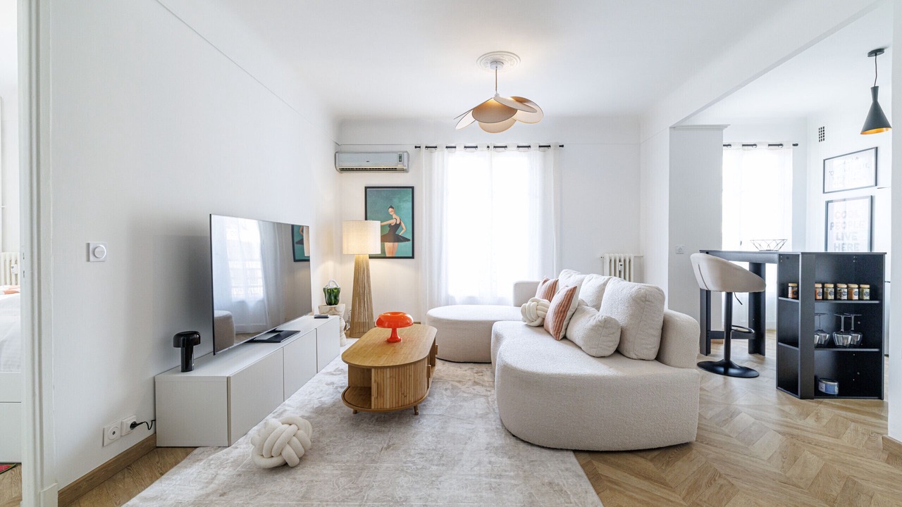 Photo of Livingroom in Liberation