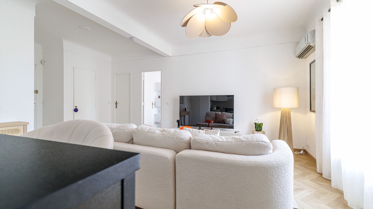 Photo of Livingroom in Liberation