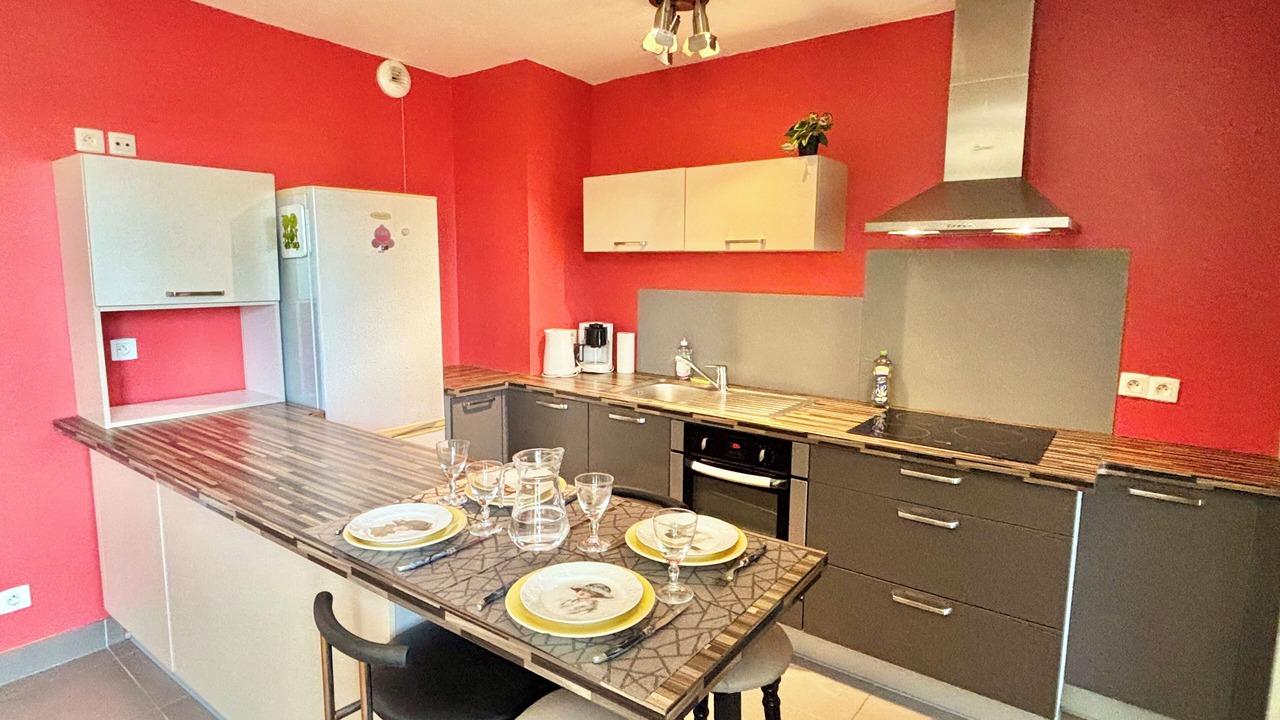 Photo of Kitchen in Centre-ville rive gauche