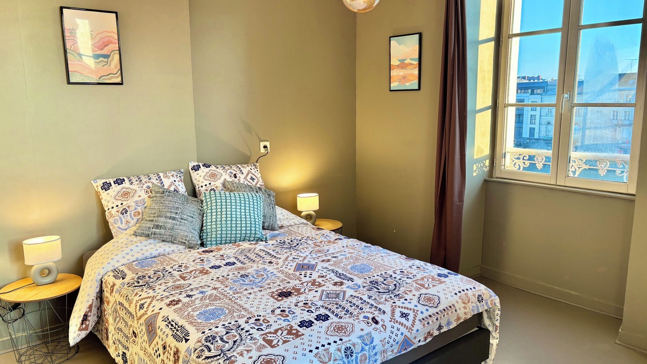 Photo of Bedroom in Centre-ville rive gauche