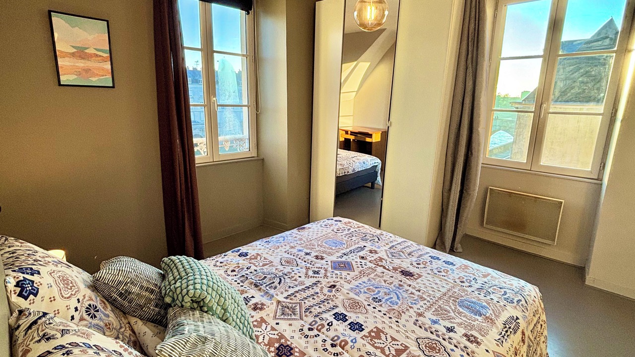 Photo of Bedroom in Centre-ville rive gauche