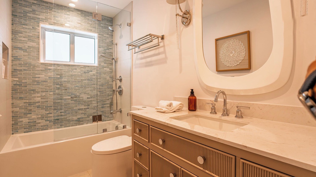 Photo of Bathroom in Imperial Point