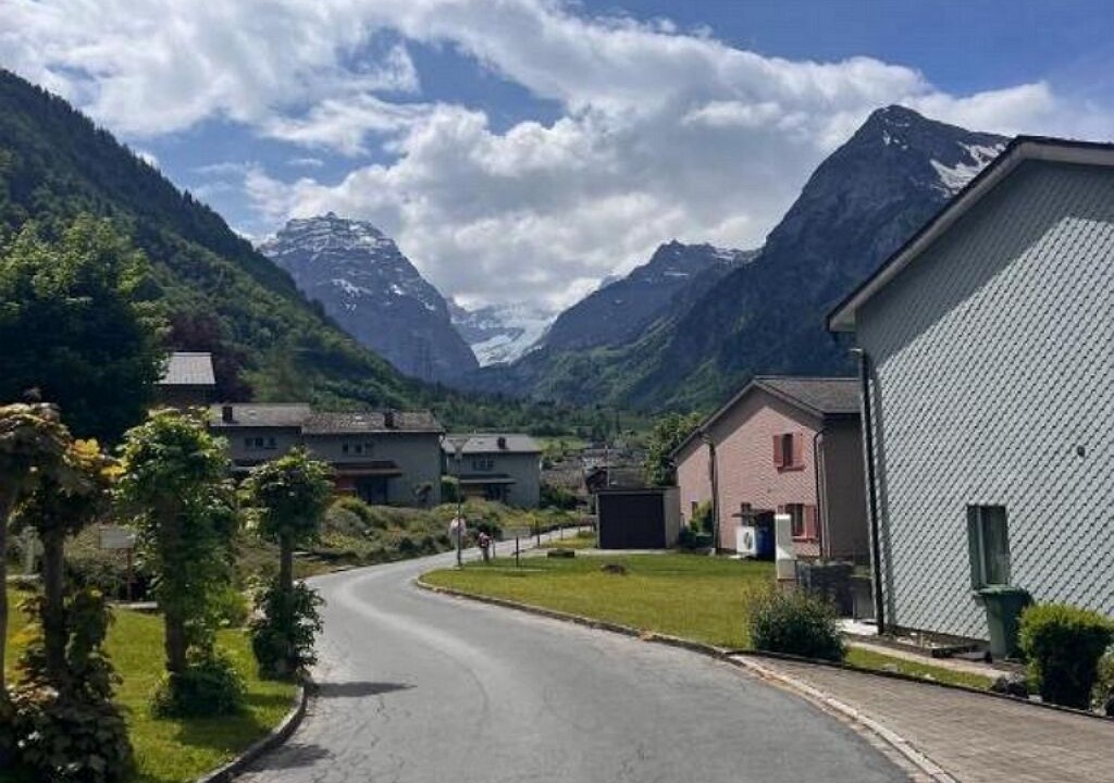 Photo of Others in Glarus Sued