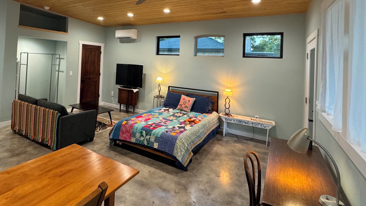 Photo of Bedroom in West Oak Hill