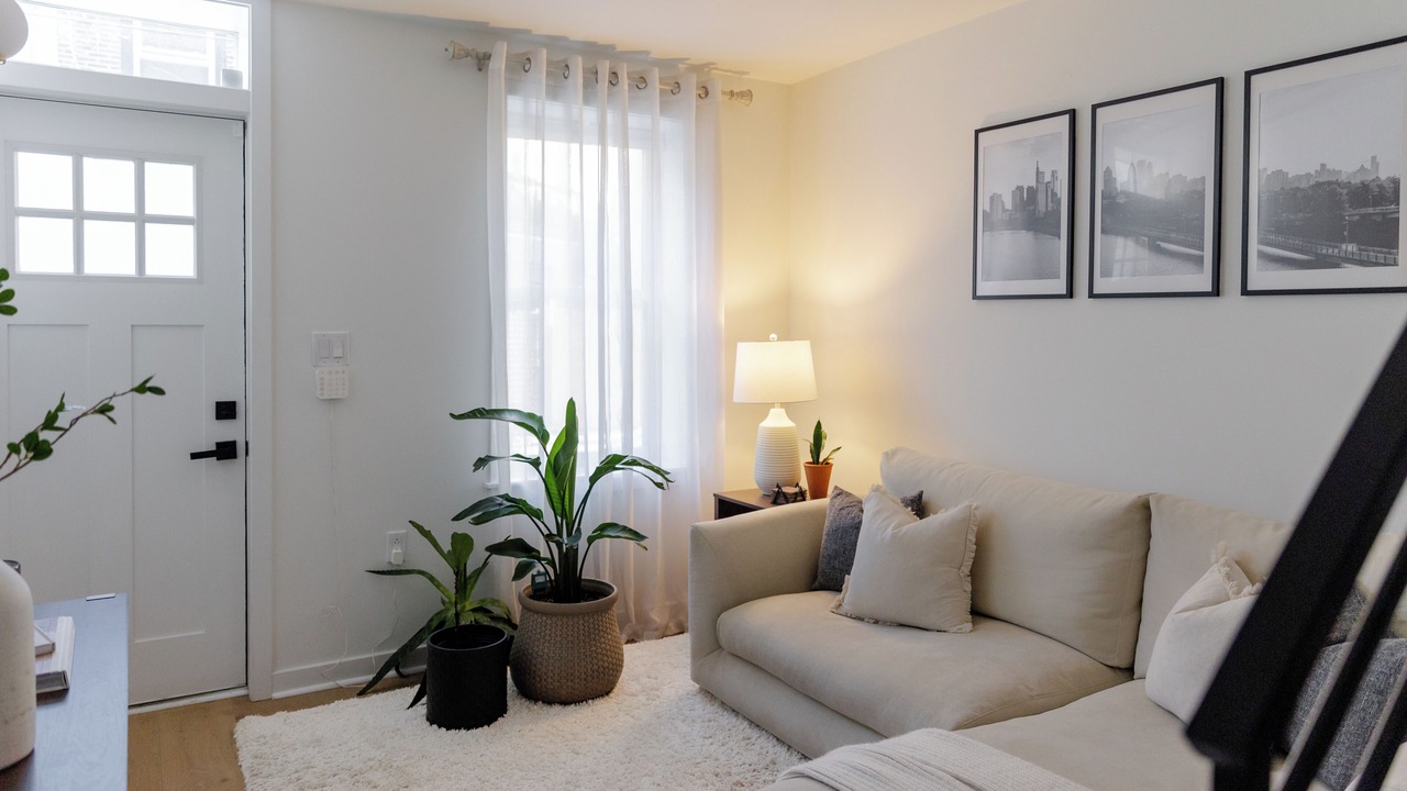 Photo of Livingroom in Fairmount