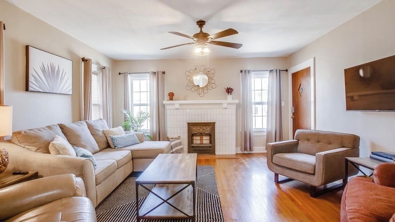 Photo of Livingroom in South Overton