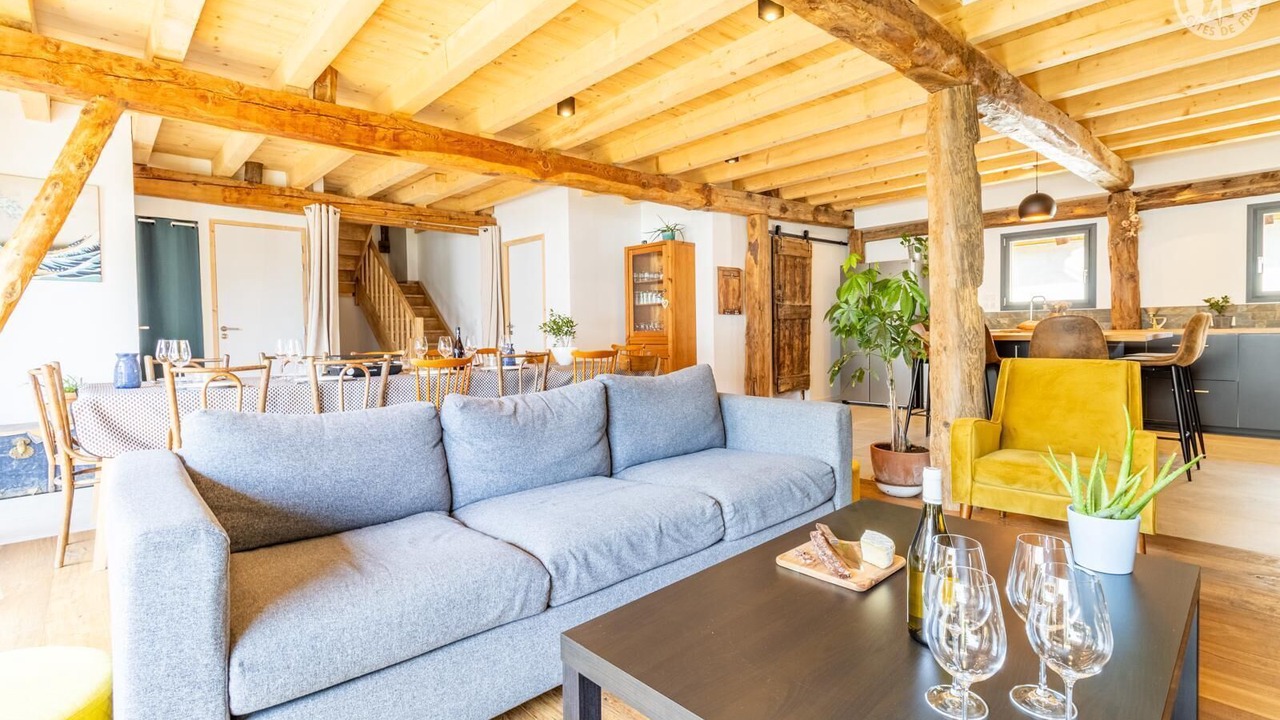 Photo of Livingroom in Montricher-Albanne