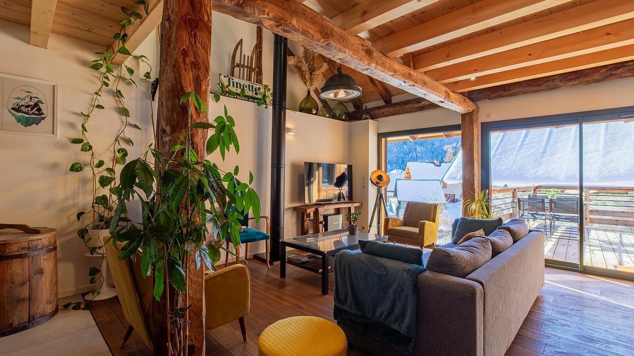 Photo of Livingroom in Montricher-Albanne