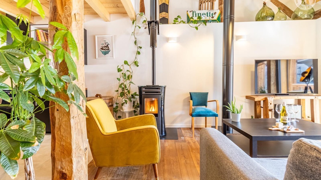 Photo of Livingroom in Montricher-Albanne