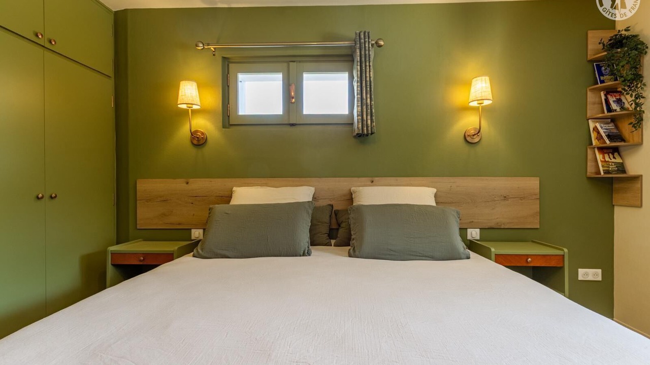 Photo of Bedroom in Outrechaise