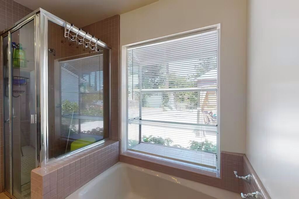 Photo of Bathroom in Woodland Hills