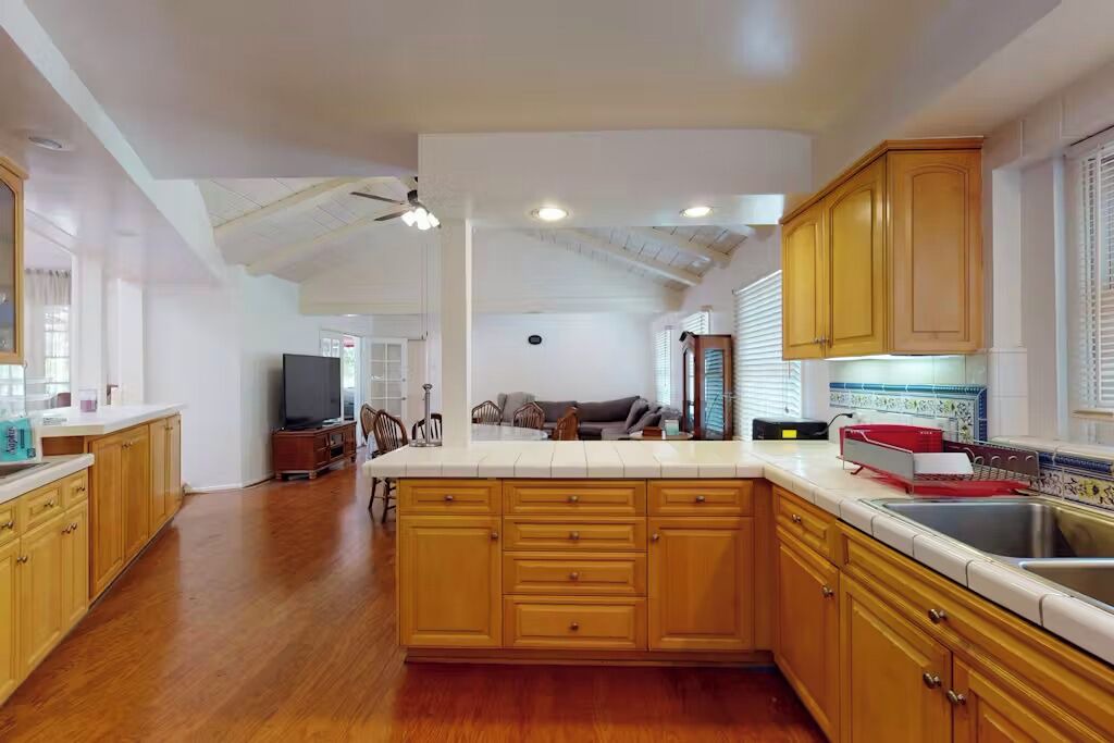 Photo of Kitchen in Woodland Hills