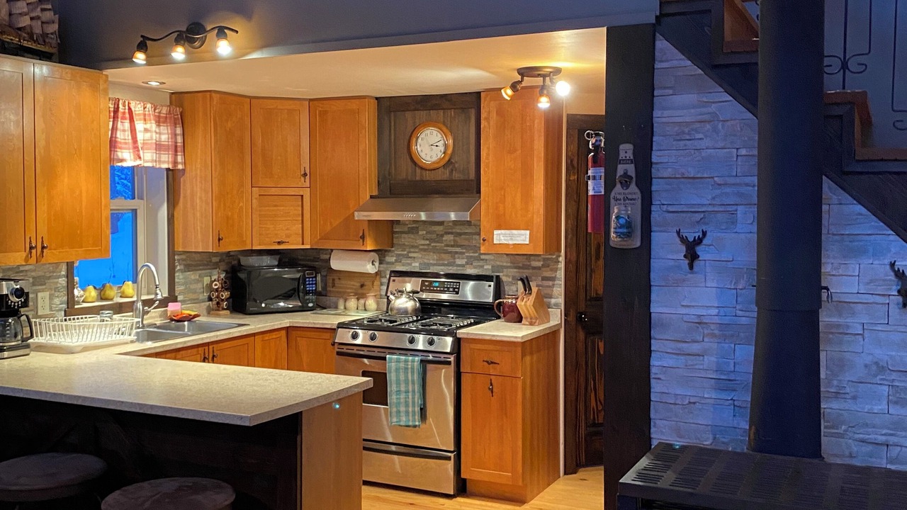 Photo of Kitchen in Duhamel