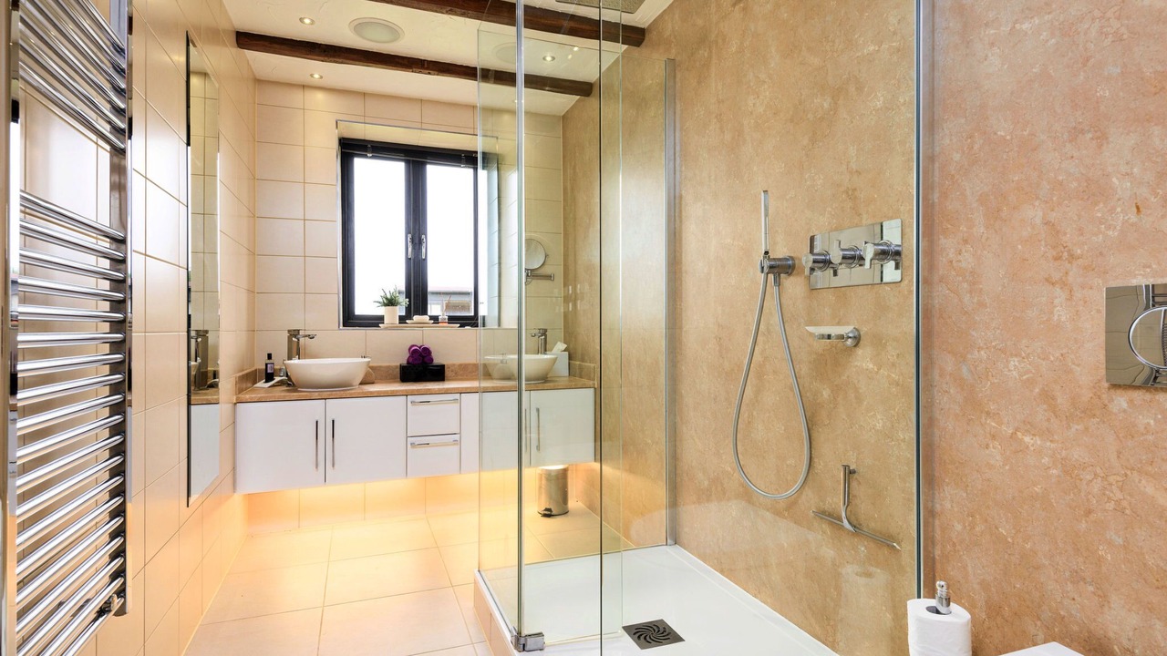 Photo of Bathroom in Faversham