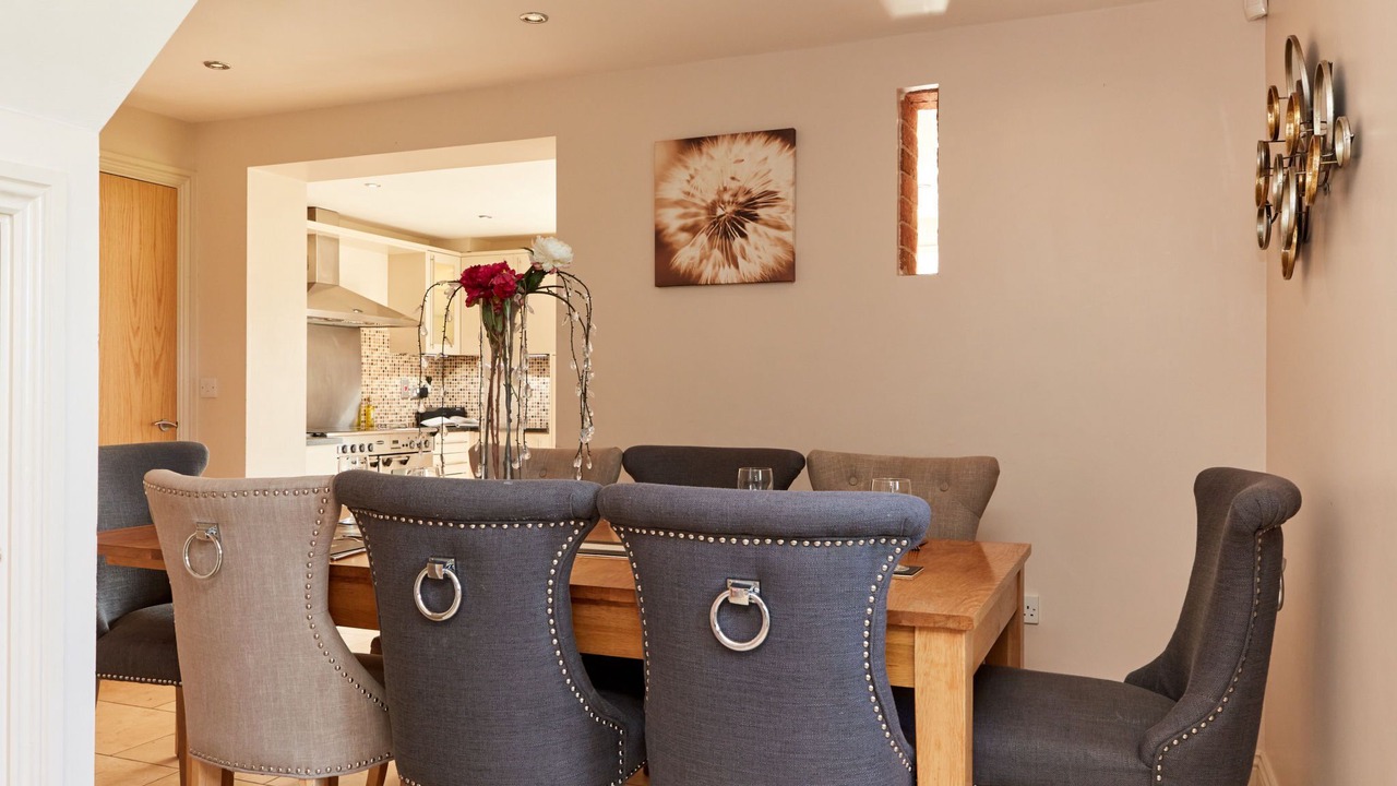 Photo of Livingroom in Dalbury Lees