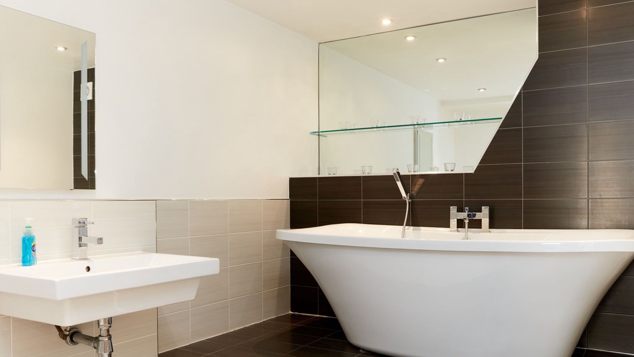 Photo of Livingroom in Dalbury Lees