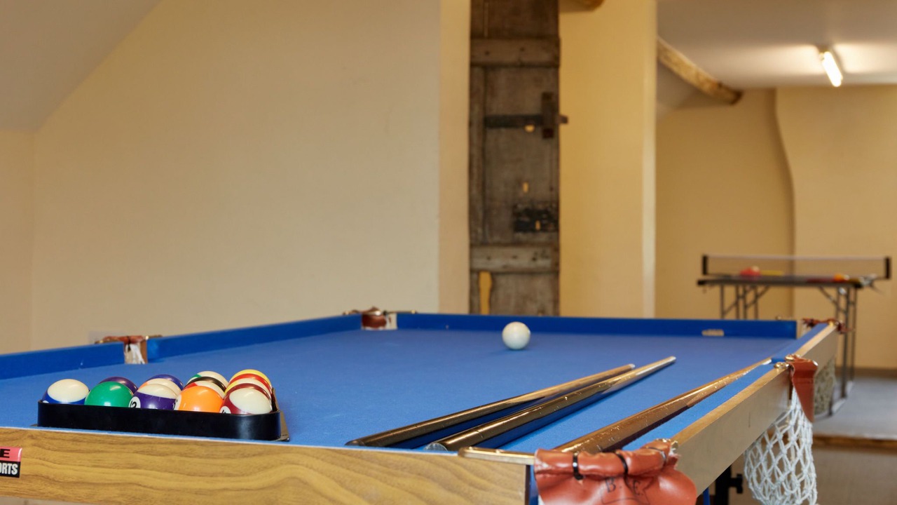 Photo of Livingroom in Dalbury Lees