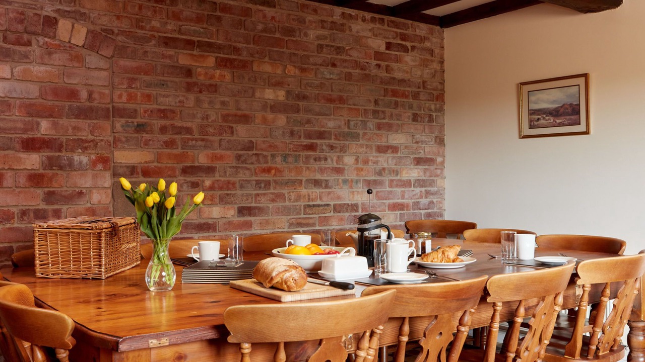 Photo of Livingroom in Dalbury Lees