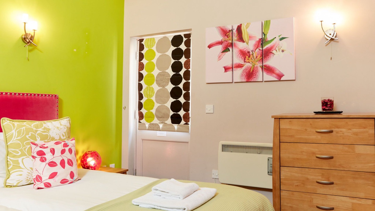 Photo of Others in Dalbury Lees