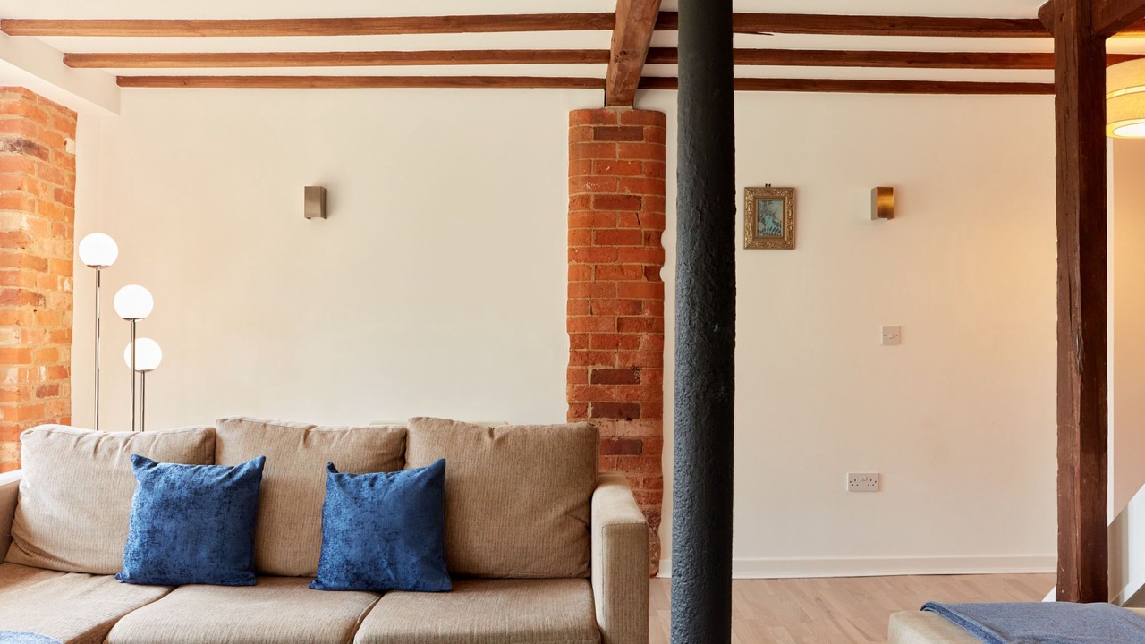 Photo of Others in Dalbury Lees