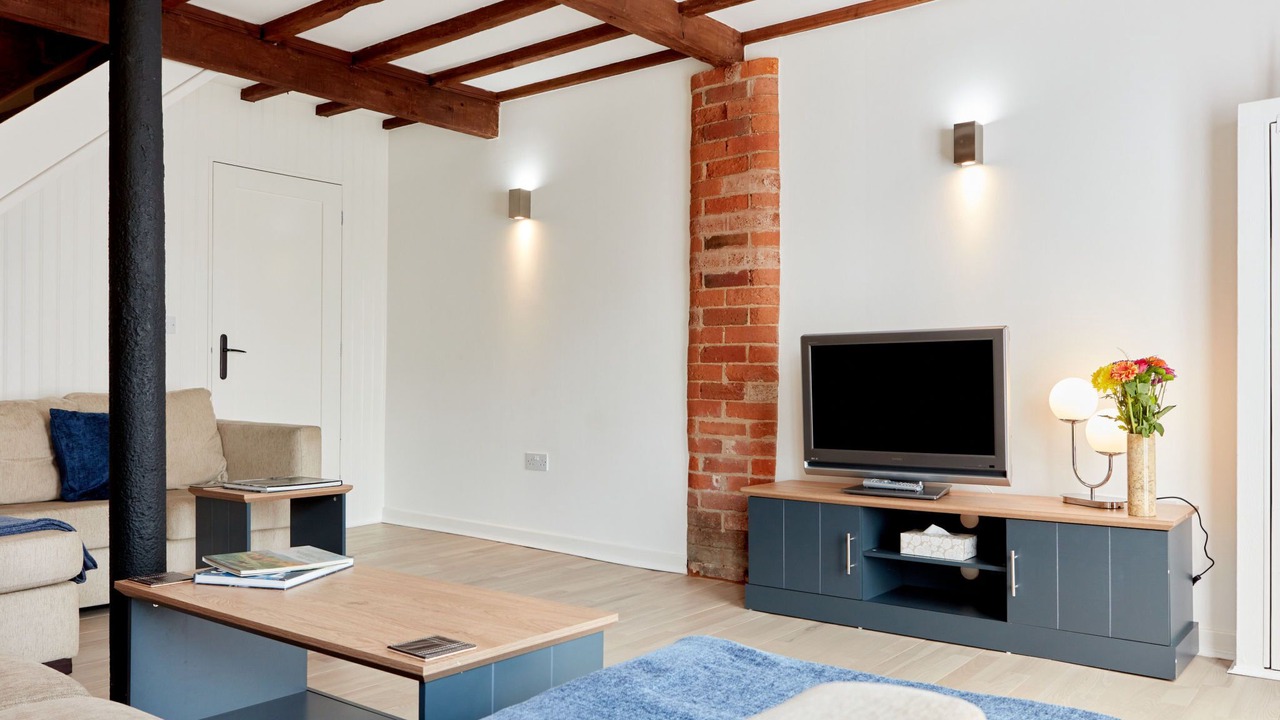 Photo of Others in Dalbury Lees