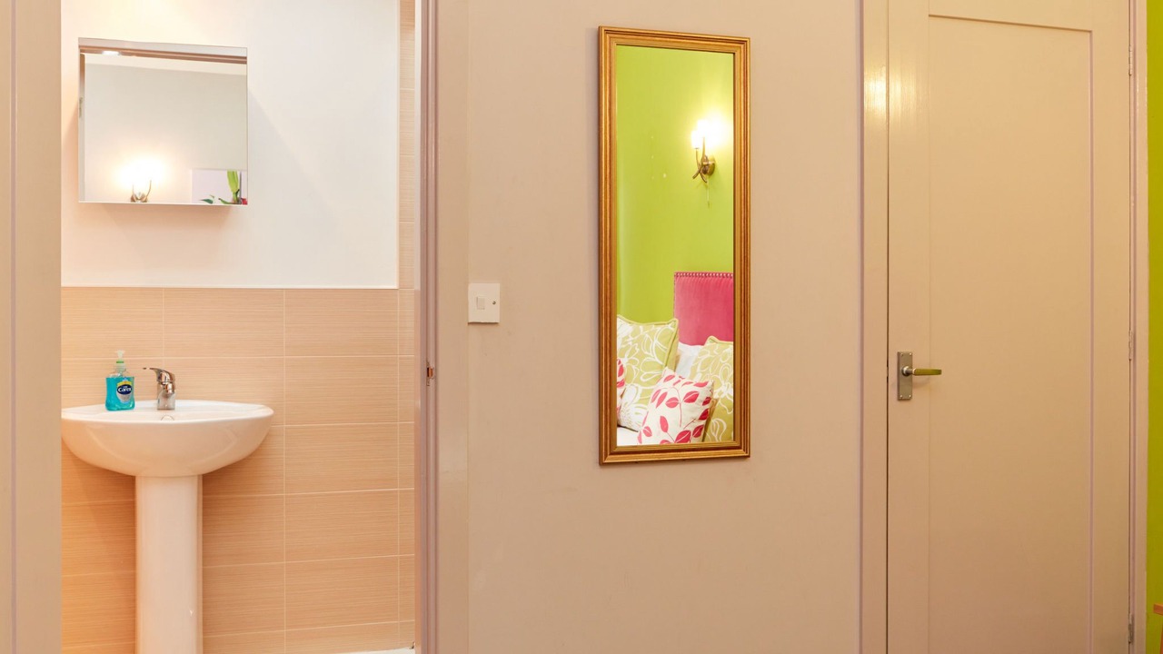 Photo of Others in Dalbury Lees