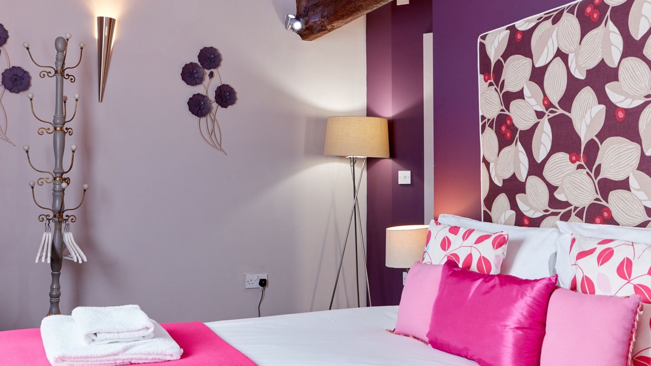 Photo of Others in Dalbury Lees