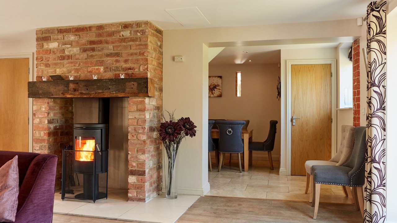 Photo of Others in Dalbury Lees