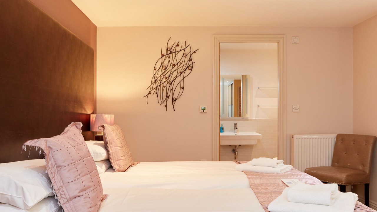 Photo of Others in Dalbury Lees