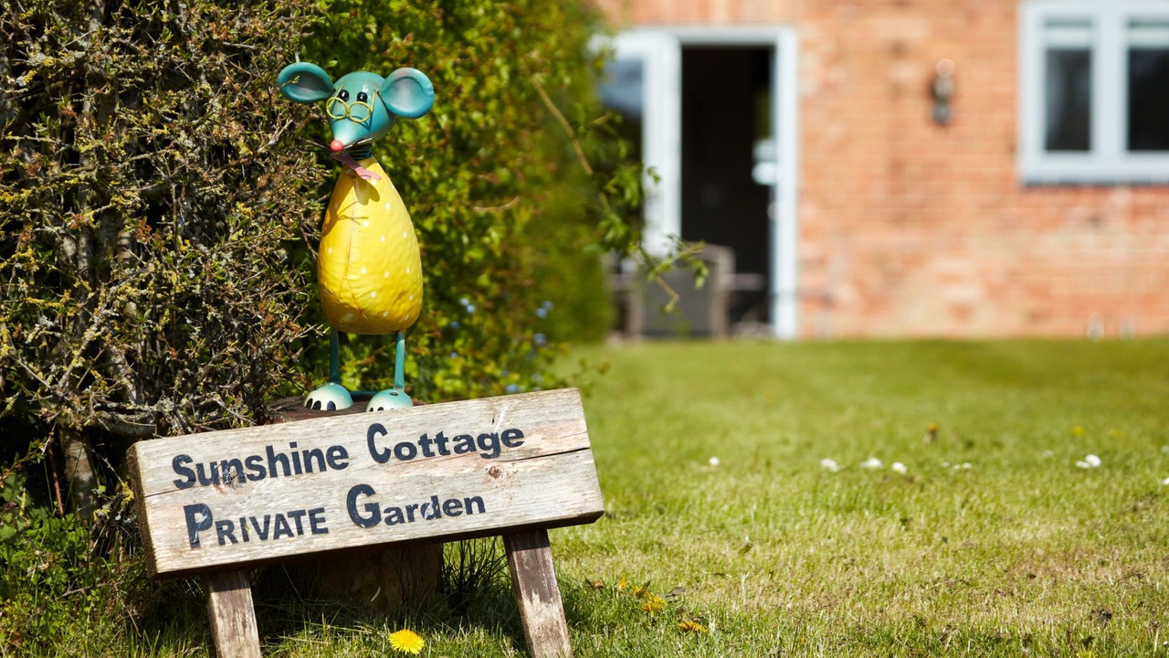 Photo of Others in Dalbury Lees