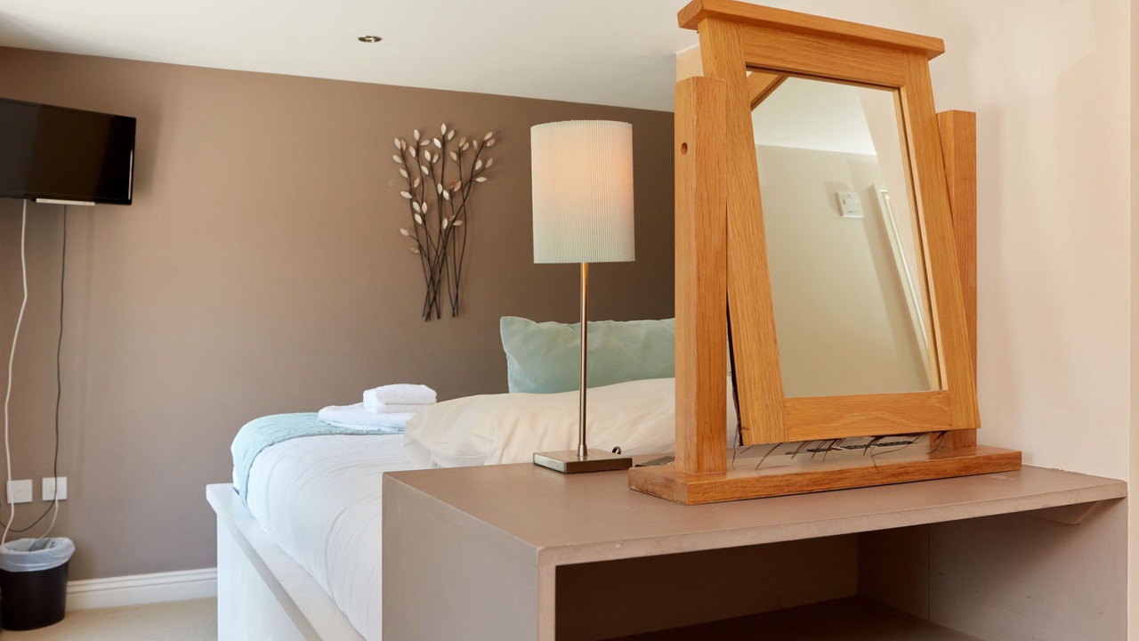 Photo of Others in Dalbury Lees