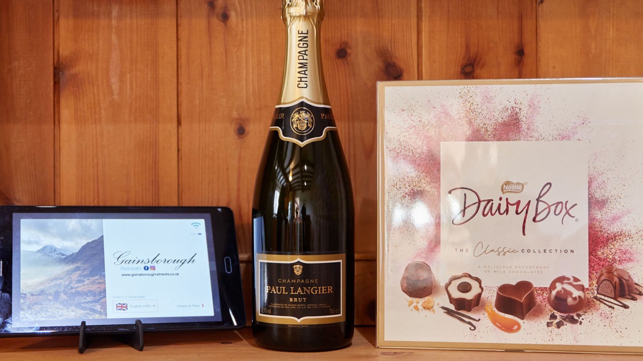 Photo of Others in Dalbury Lees