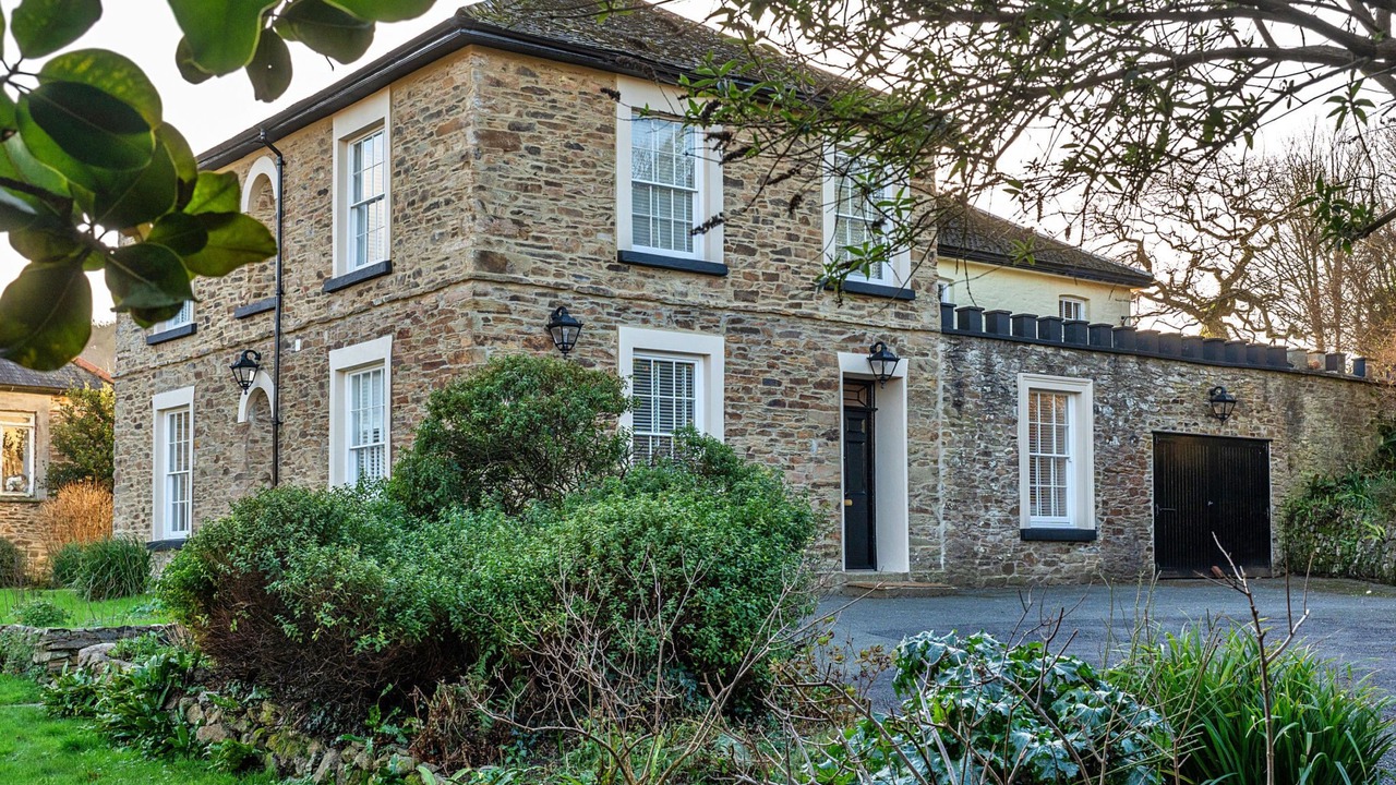 Photo of Others in Gweek