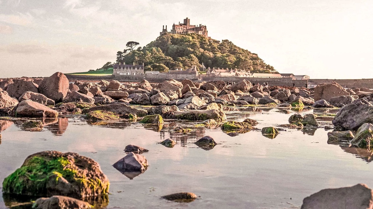 Photo of Others in Gweek