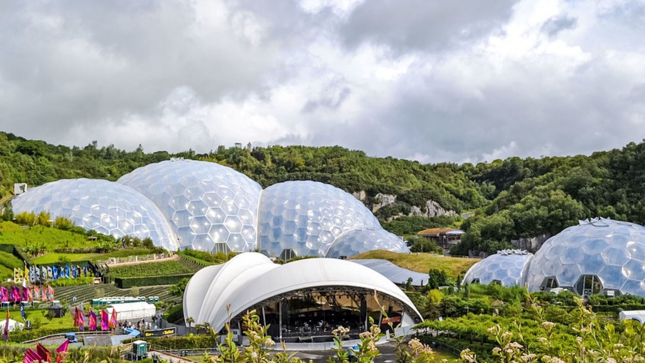 Photo of Others in Gweek