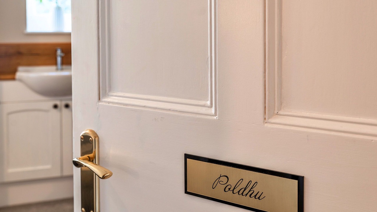 Photo of Others in Gweek