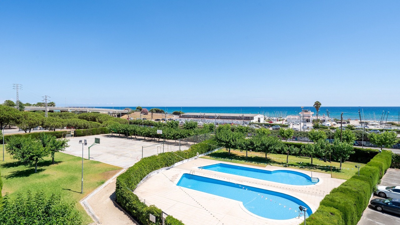 Photo of Outdoor in Clara