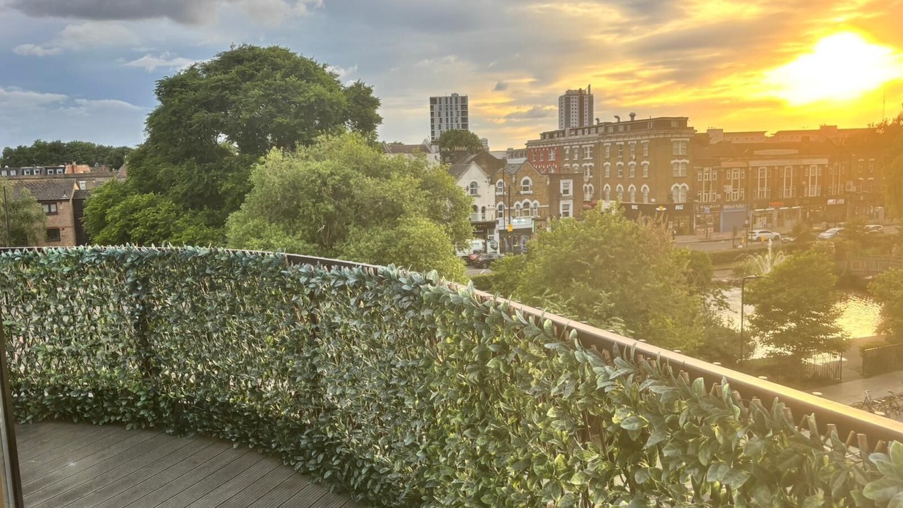 Photo of Outdoor in Leabridge