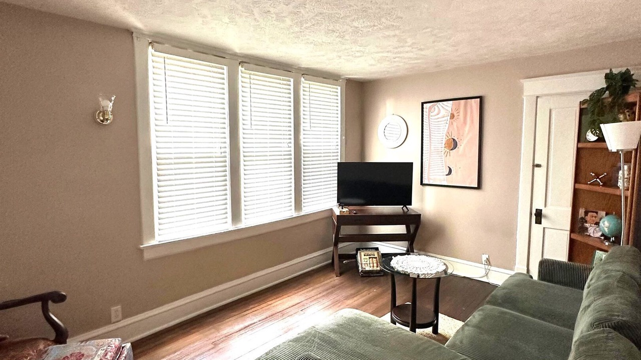 Photo of Livingroom in Bloomington