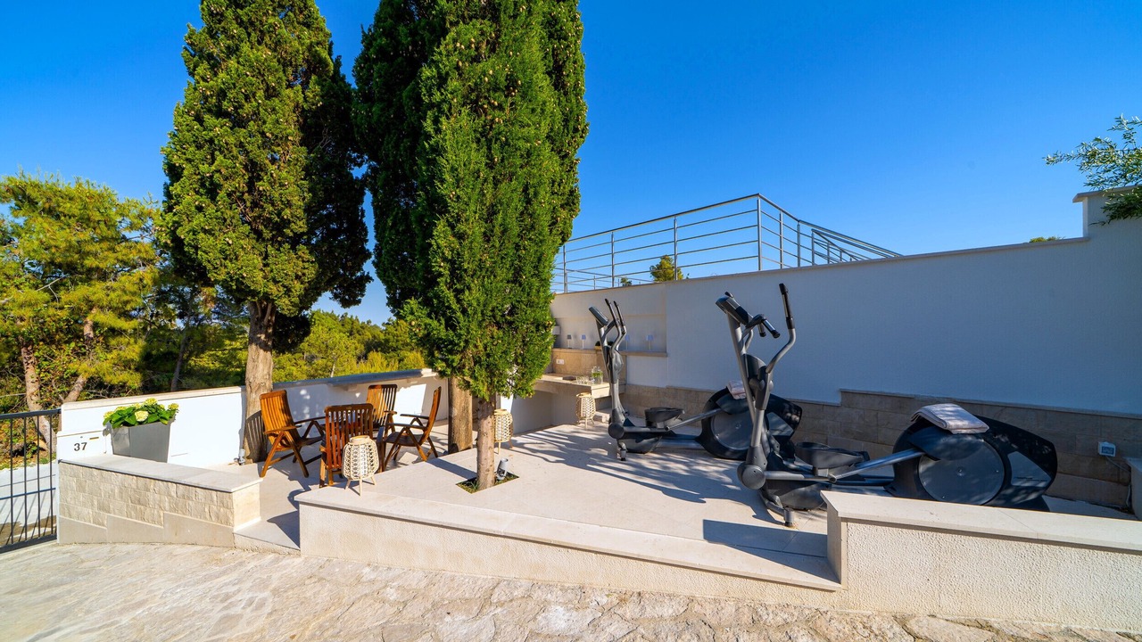 Photo of Patio Balcony in Sumartin