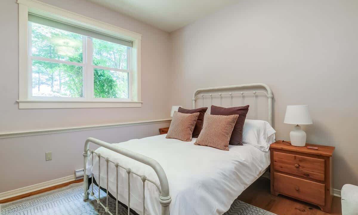Photo of Bedroom in Frontenac