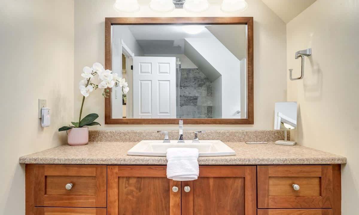 Photo of Bathroom in Frontenac
